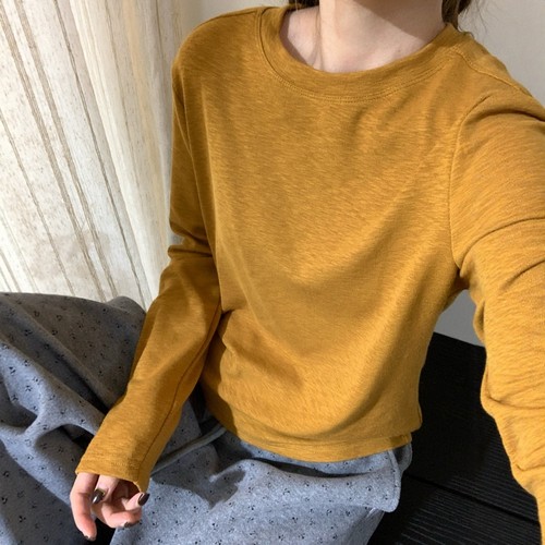 此外圆领基础版内搭长袖T恤女