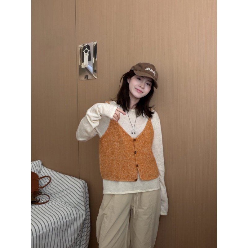 此外 糖果色减龄纽扣小吊带女款2026春季新款叠穿设计感针织背心