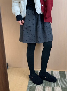此外 中线毛呢短裙女2025冬季新款加厚防风五分裙宽松百搭裙子潮