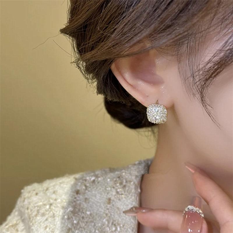 韩国东大门高级感满钻球耳钉