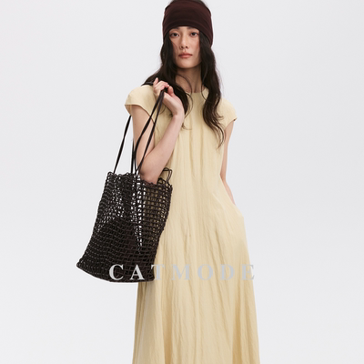 LION&CAT小飞袖显瘦连衣裙