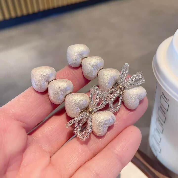 轻奢珍珠蝴蝶结鸭嘴发夹