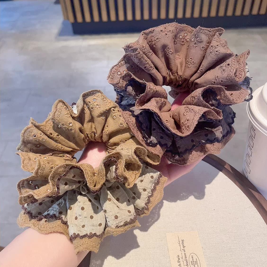 韩系咖啡色四层蕾丝大肠发圈