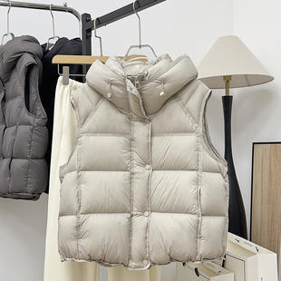 连帽加厚云感泡芙羽绒马甲女短款2025秋冬新款90白鸭绒外穿马夹潮