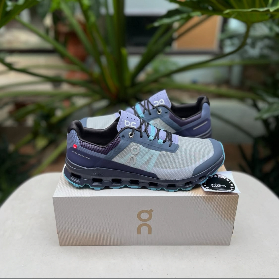 昂跑On cloudvista昂跑舒适透气防滑耐磨低帮休闲运动鞋白金色