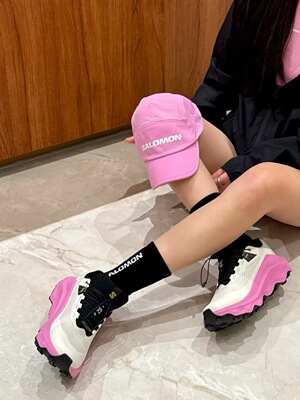 SALOMON萨洛蒙 Ultra Glide 3舒适柔软 低帮跑步鞋男女款紫色跑鞋