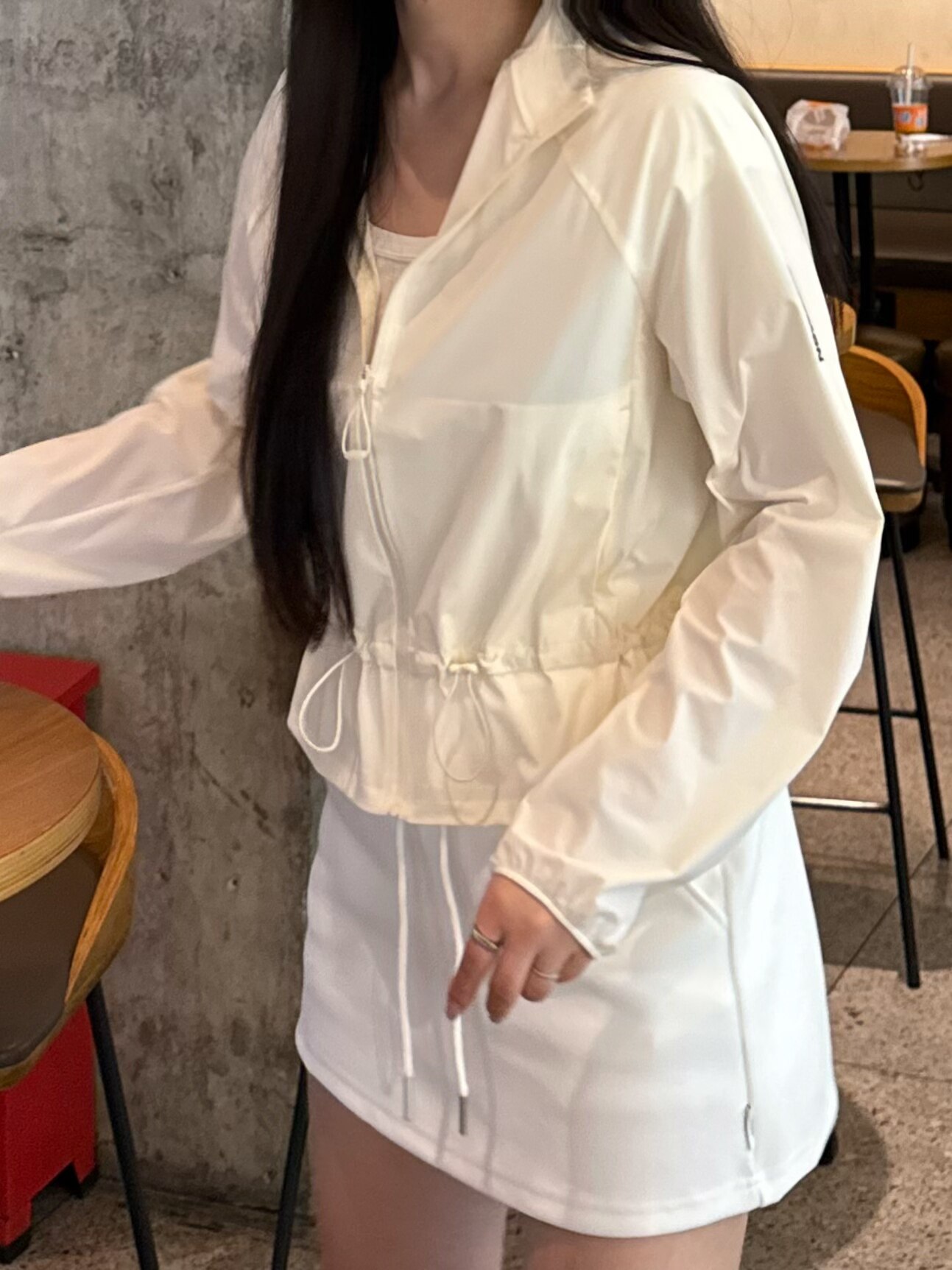 salomon萨洛蒙户外女皮肤防晒轻薄防风夹克外套PL OD COOLING - 实物图