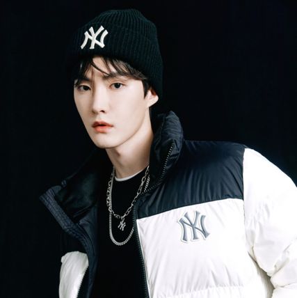 MLB外套2021秋冬新品漆面羽绒服