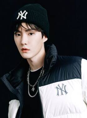 MLB外套2021秋冬新品漆面羽绒服
