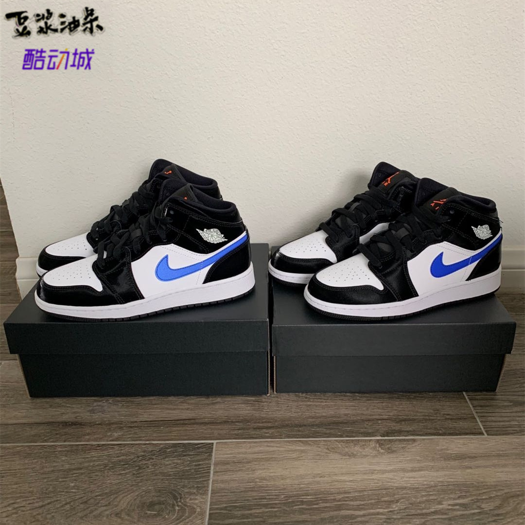 air jordan 1 mid aj1黑白蓝 小闪电中帮 女子篮球鞋 554725