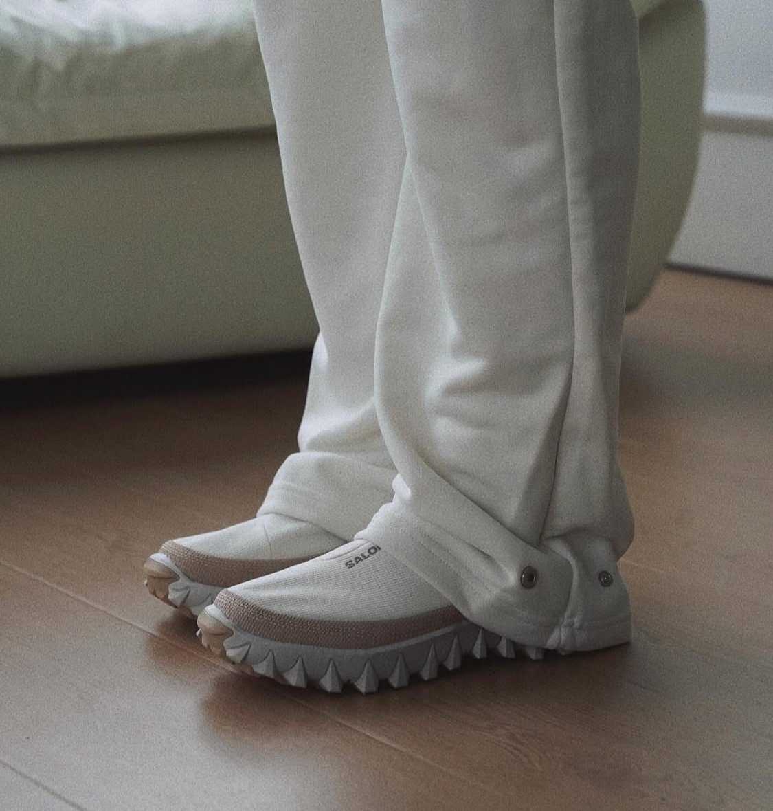 salomon萨洛蒙户外男女款抓地舒适复古一脚蹬休闲运动鞋SNOWCLOG