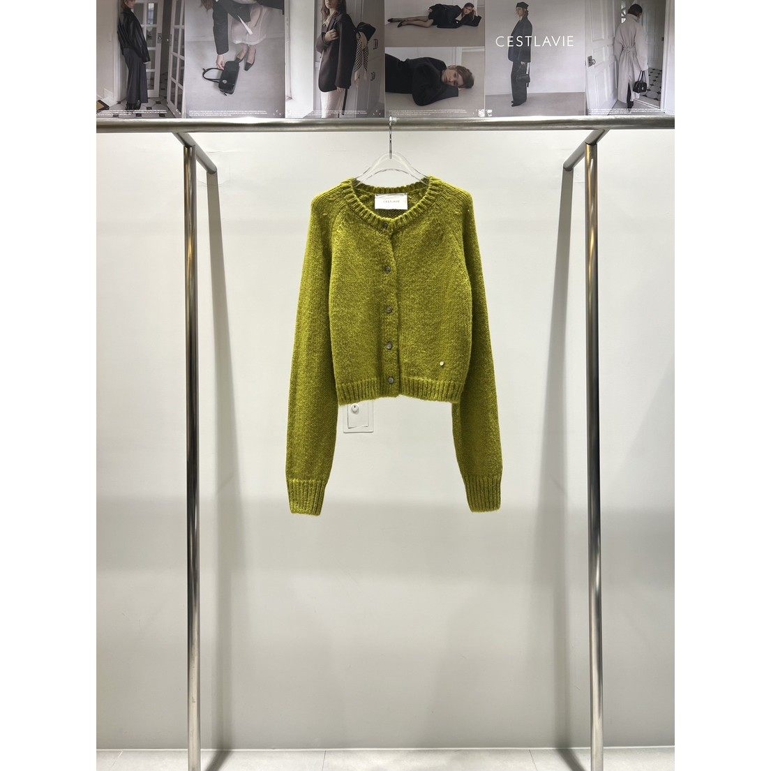 八1209韩国东大门运动户外针织衫区4526922流行人气英伦秋季档口