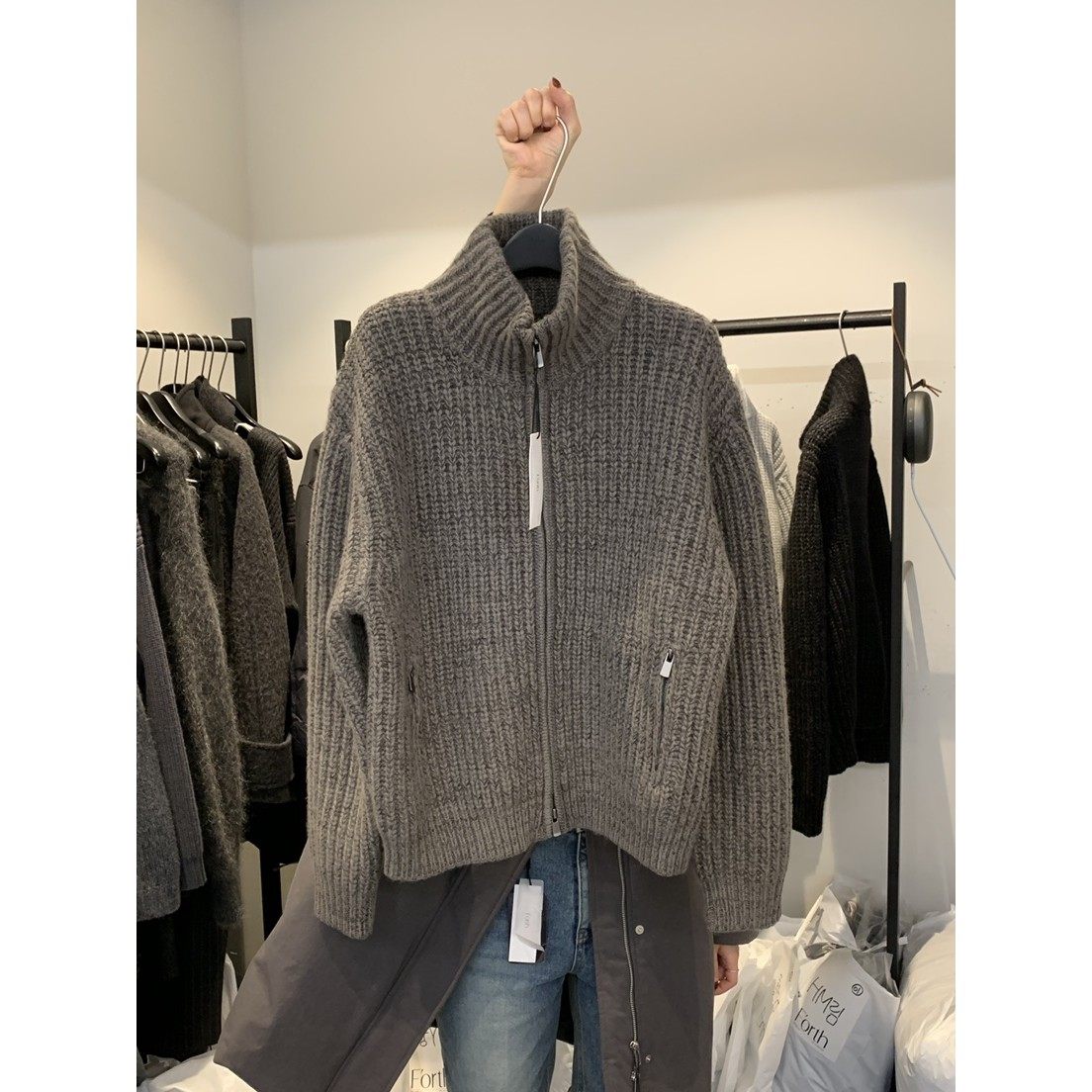 八1209韩国东大门运动户外毛衣区4526850正品高端休闲浪漫直邮