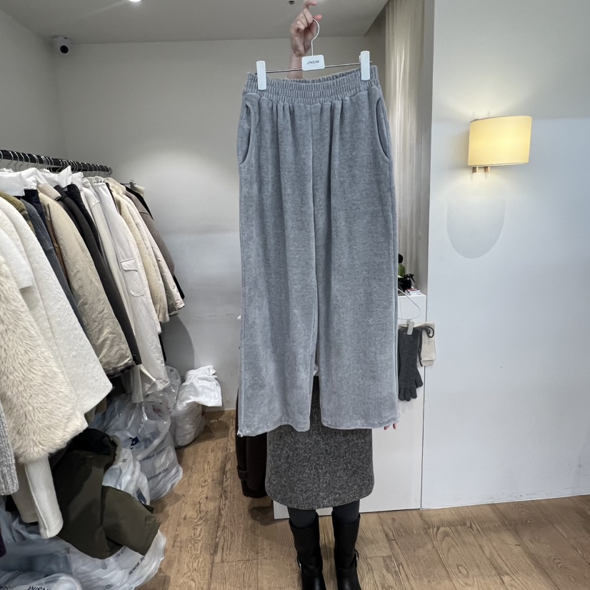 八1125韩国东大门休闲长裤区4498179冬季百搭正品档口休闲简洁