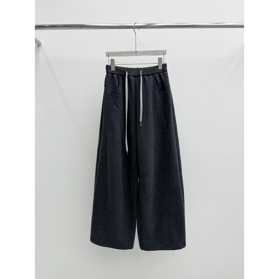 八1125韩国东大门休闲长裤区4499477冬季百搭正品档口休闲简洁