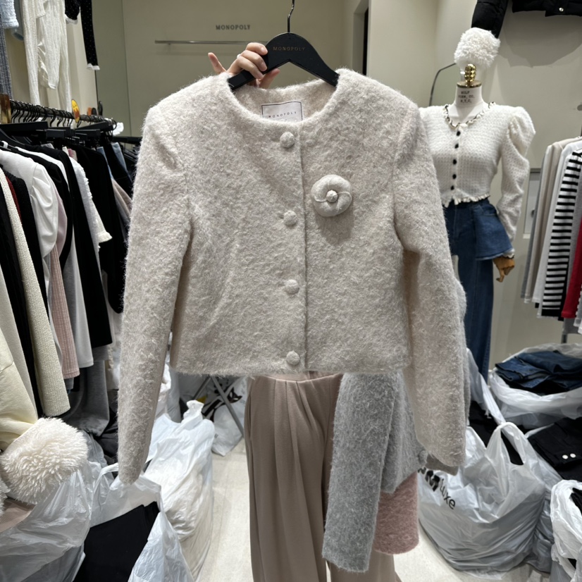 八1112韩国东大门运动瑜伽外套短款大衣区4487713舒适人气风格