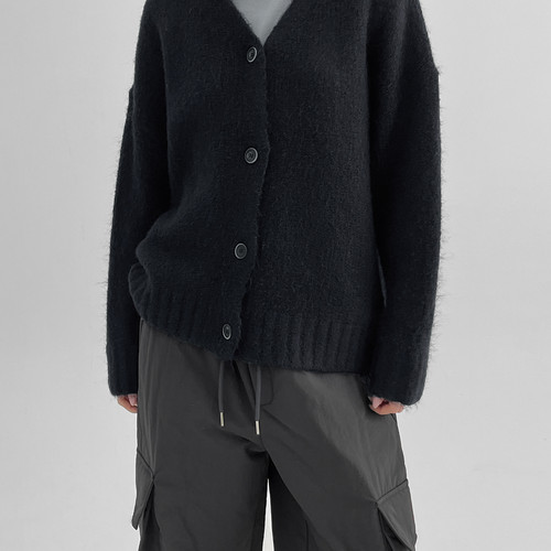 三1220韩国官网Blackup-t38258区女针织衫风格冬款个性新款端庄