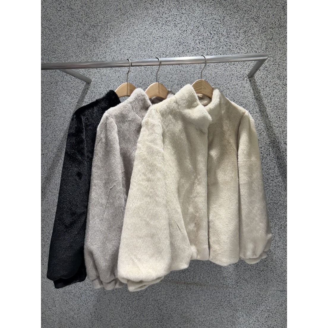 八1112韩国东大门运动瑜伽外套短款大衣区4487436大气正品简洁