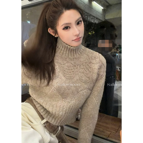 F PROJECT【蕾丝之王】小众品牌蕾丝缀饰菱纹半高领圣诞短款毛衣