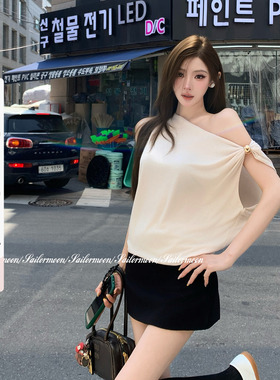 4.25/20点【仲夏甜梦】立体金属装饰不规则斜肩T恤女夏季露肩上衣