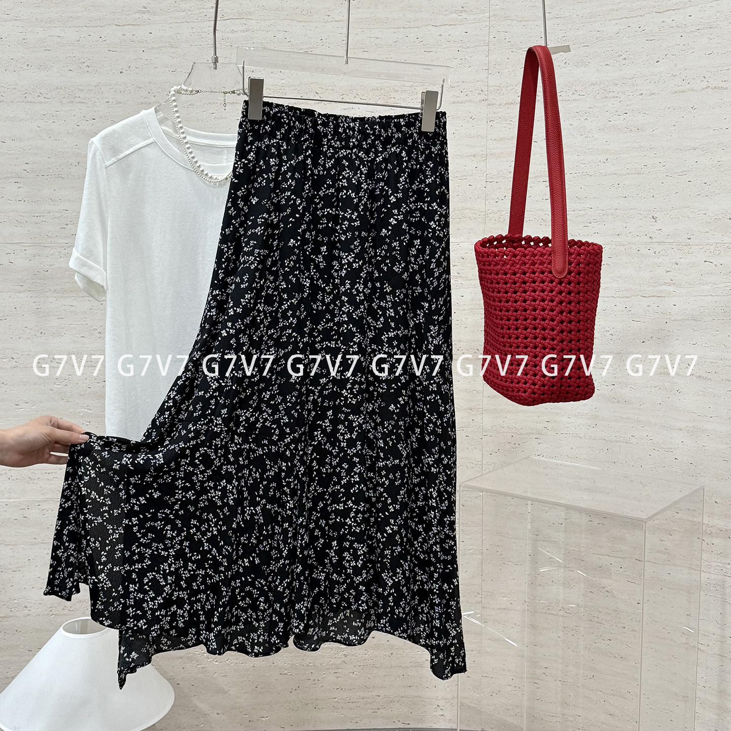 【G7V7】小众设计黑色碎花半身裙女中长款不规则裙摆复古半裙