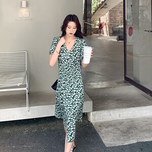 现货！2025夏季新款碎花开叉仙女连衣裙123-2335-P85-K138图片