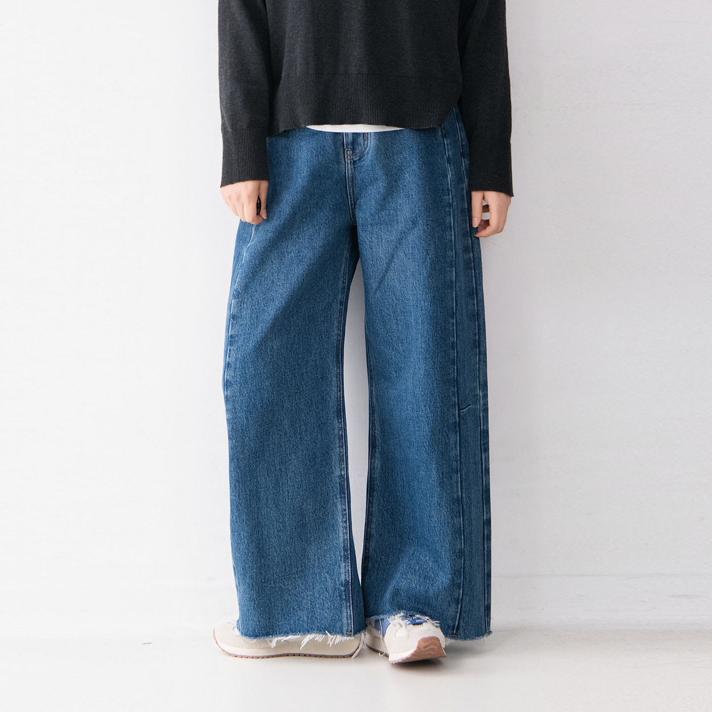 纯棉做旧风脚口毛边直筒拼接牛仔裤女显瘦百搭休闲长裤