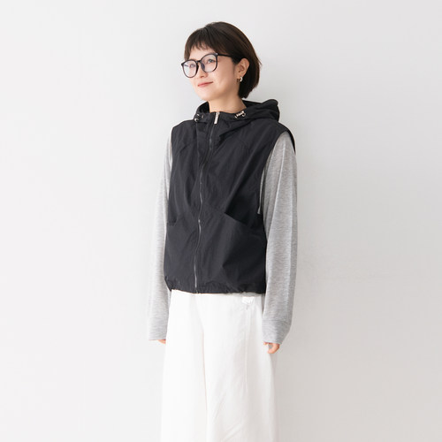 防泼水连帽户外机能风马甲