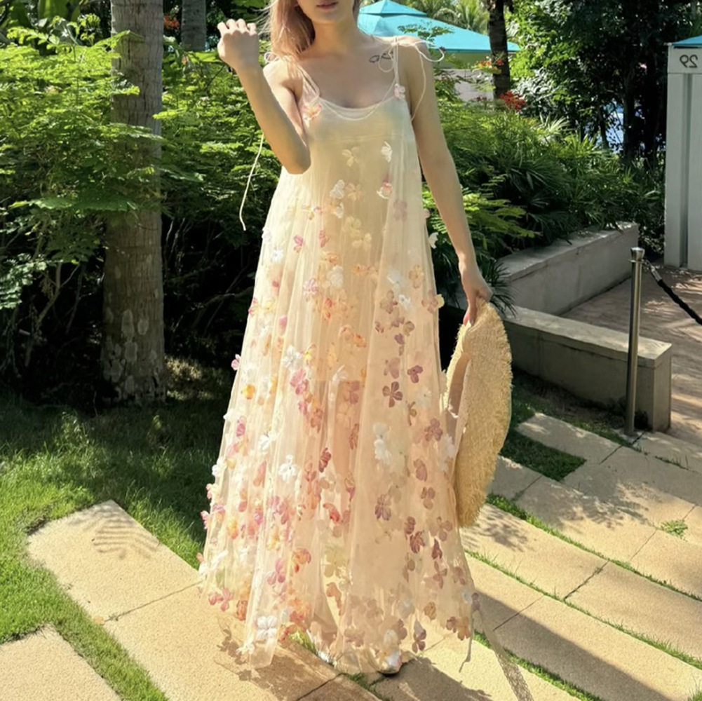 超仙立体花朵吊带连衣裙温柔绝美度假婚礼晨袍甜美高质感富家千金