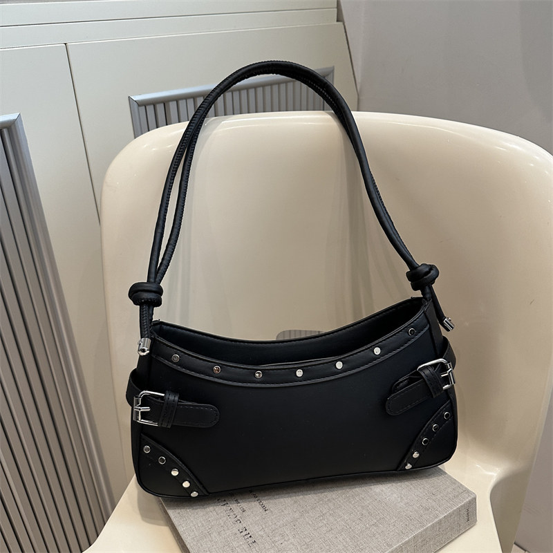 2025新款女包小众设计通勤纯色复古铆钉法棍腋下包单肩手提手拎包,箱包皮具/热销女包/男包,腋下包,淘宝优惠券,粉丝福利购,淘宝优惠卷