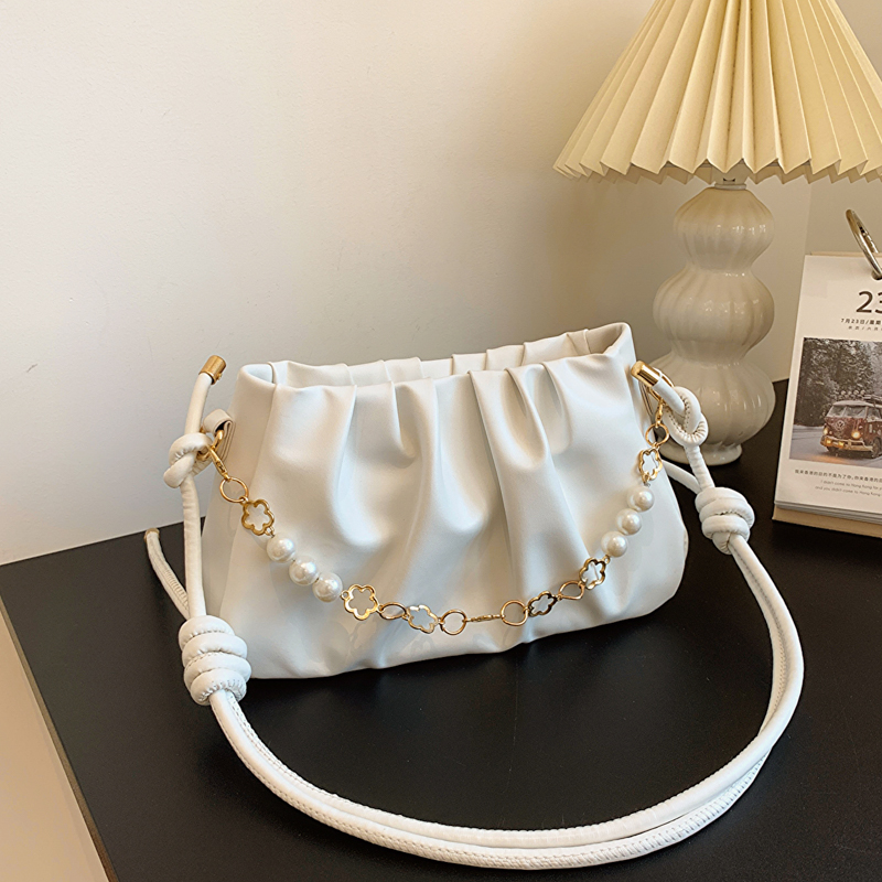 斜挎包褶皱云朵单肩腋下包女