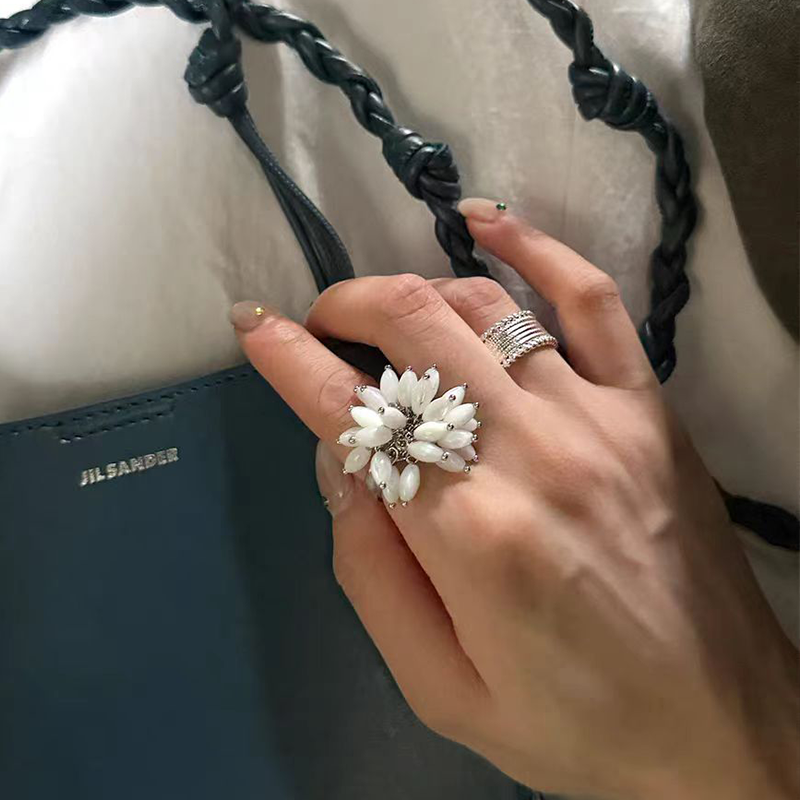 网红欧阳 7/9 20点【私物定制！中古繁花】小众金银蝶贝繁花戒指