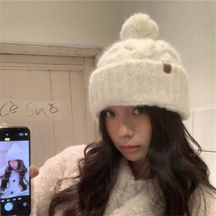 【棕色小标】可爱毛球加厚针织毛线帽女羊毛混纺保暖显脸小护耳帽