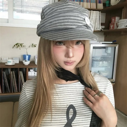 小花纽扣装饰软顶鸭舌帽大头围潮