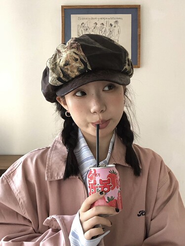复古提花小狗皮质显脸小八角帽潮