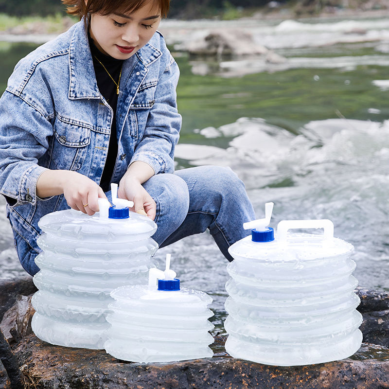 15L新款多用途折叠塑料桶便携式车载户外软包储水桶带提手水龙头