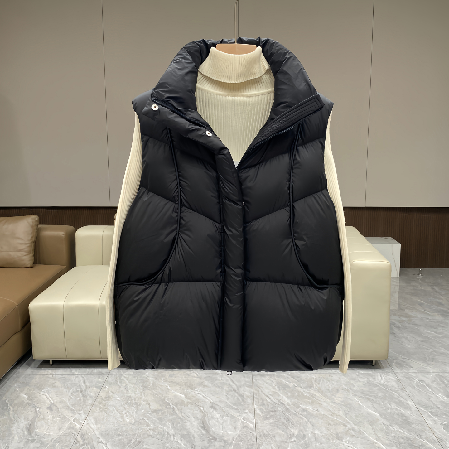 90白鸭绒加厚羽绒马甲女背心8802