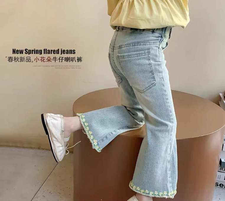 女童牛仔裤2025新款儿童洋气时髦春装小女孩长裤喇叭裤女宝宝裤子
