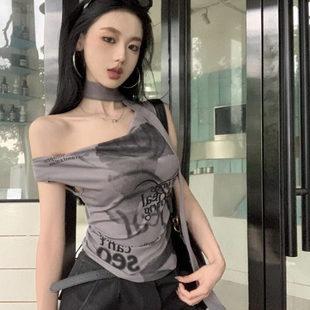T恤女夏设计感显瘦内搭打底辣妹露背短款 复古字母印花无袖 上衣