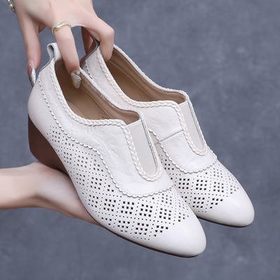 真皮镂空单鞋大码软底舒适妈妈鞋