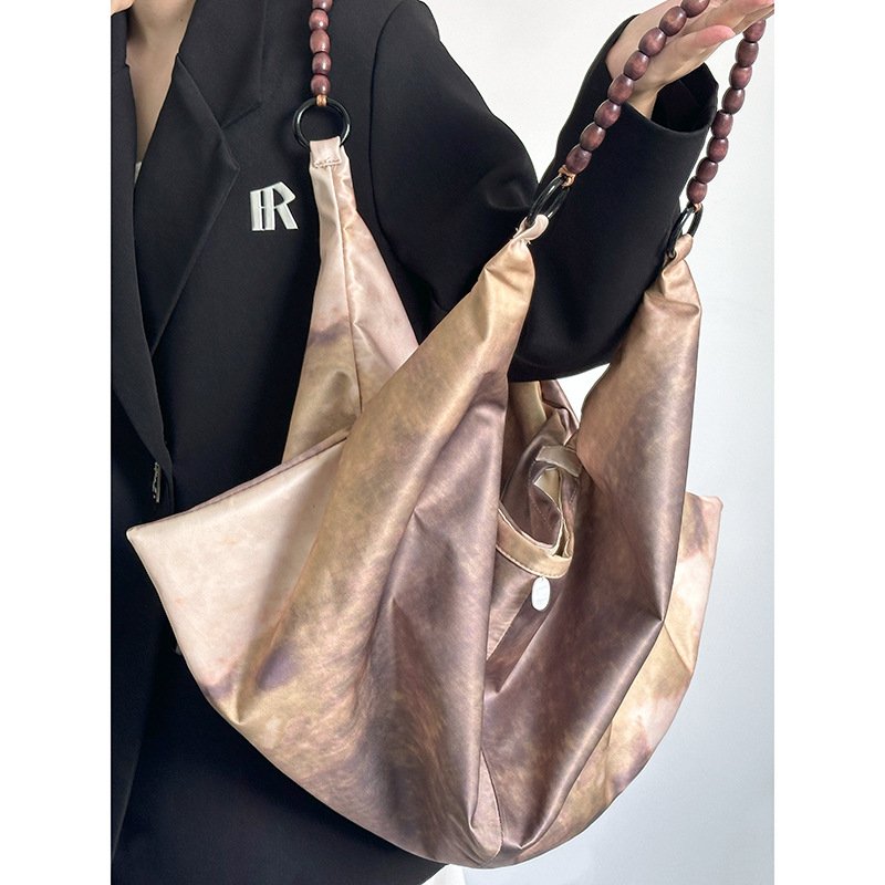 进口新中式印花饺子包女新款国风百搭大容量设计感木质串珠单肩托