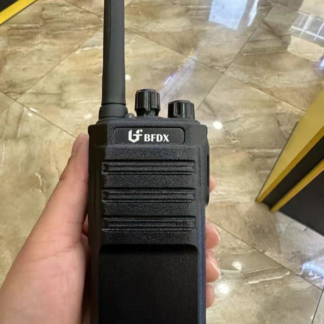 北峰500对讲机双发双守特