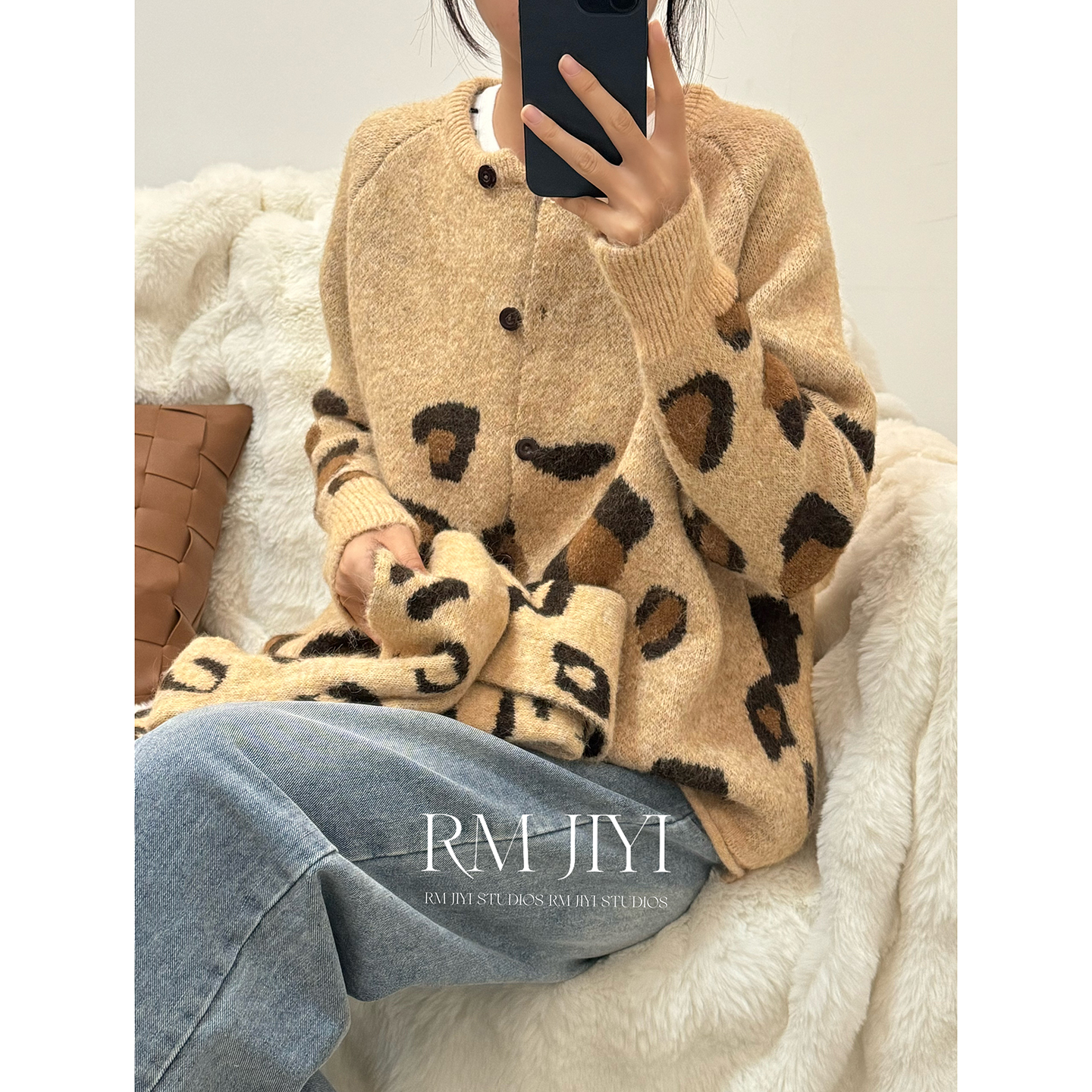 慵懒风豹纹圆领毛衣女加厚软糯