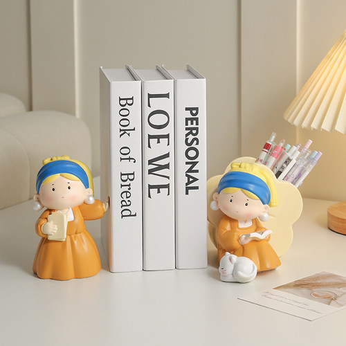 戴珍珠耳环的少女摆件治愈系礼物