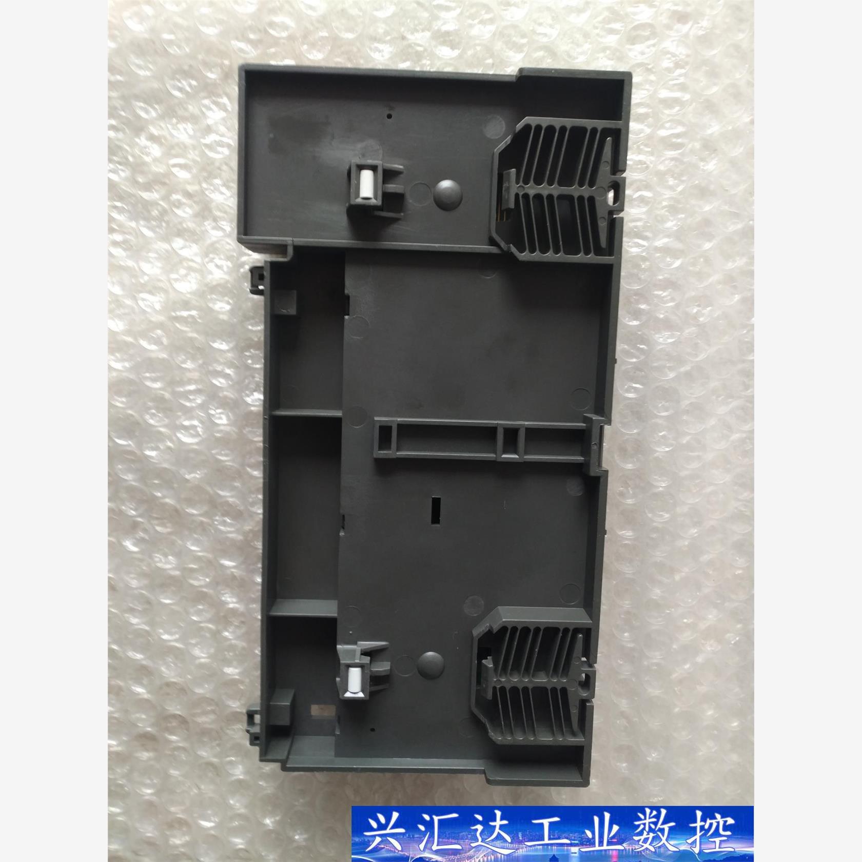6ES7193-1CL00-0XA0几乎全新,外观完好没破损  询价下单