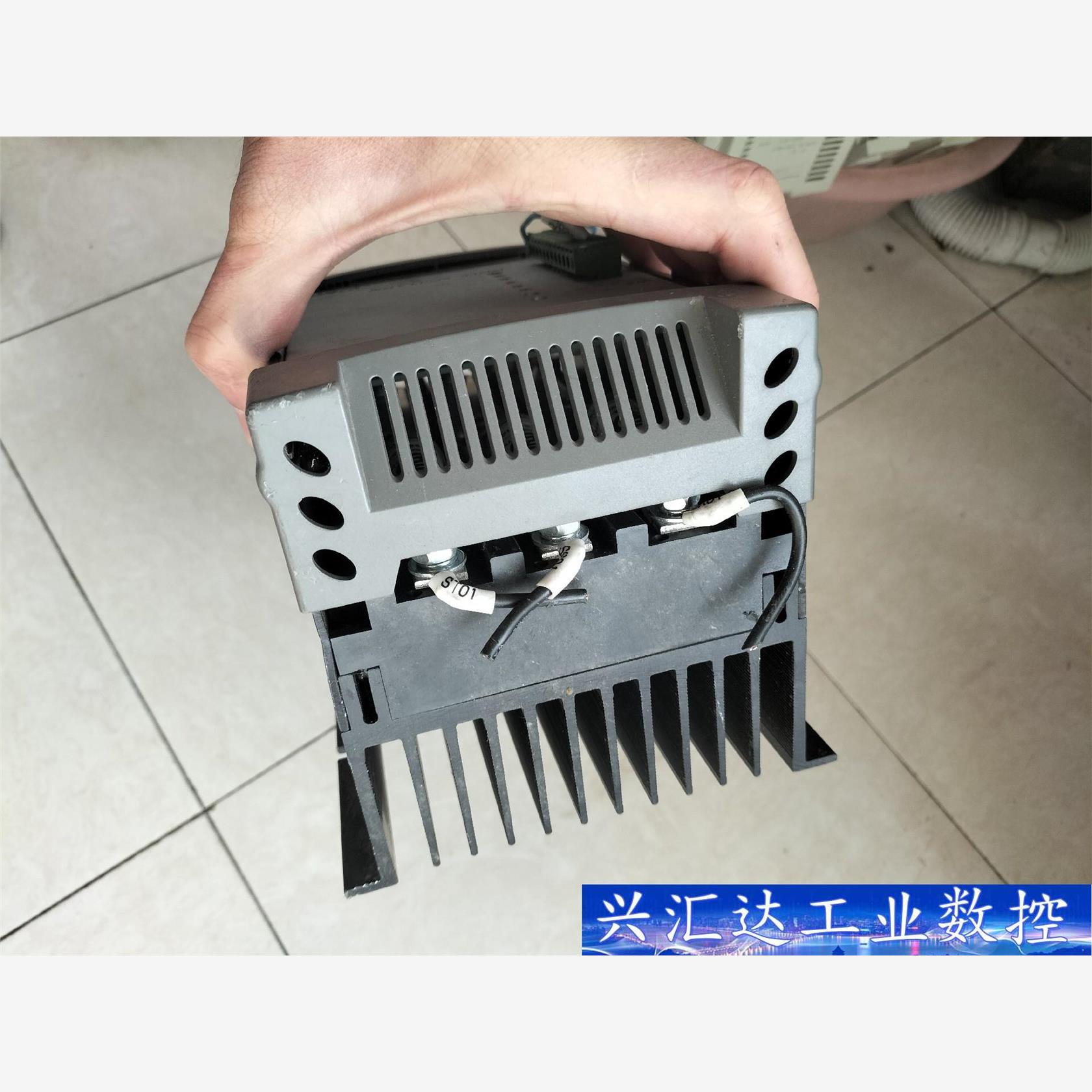 台产30A桦特(mwtaa)电力调整器w5tp4v030-2  询价下单