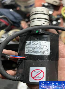 拆机安川电机，型号是SGME-A5AF12，成色很新咨询议价