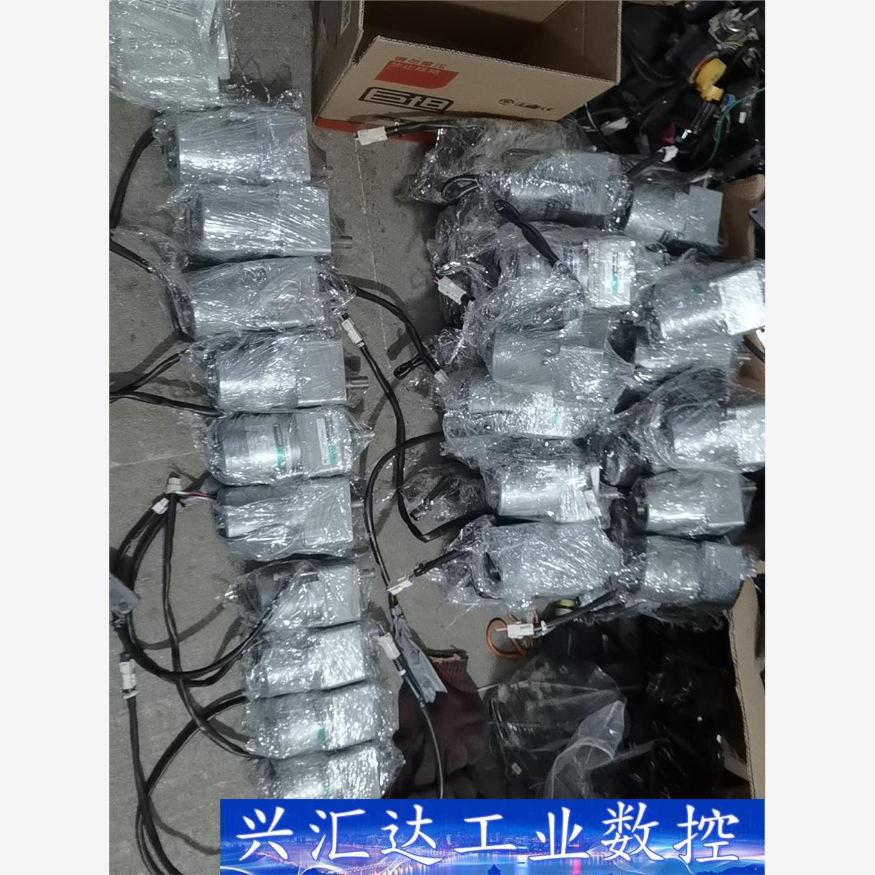 SCM425GV-JC配调速器UsS2D25-JC成色新，功  询价下单