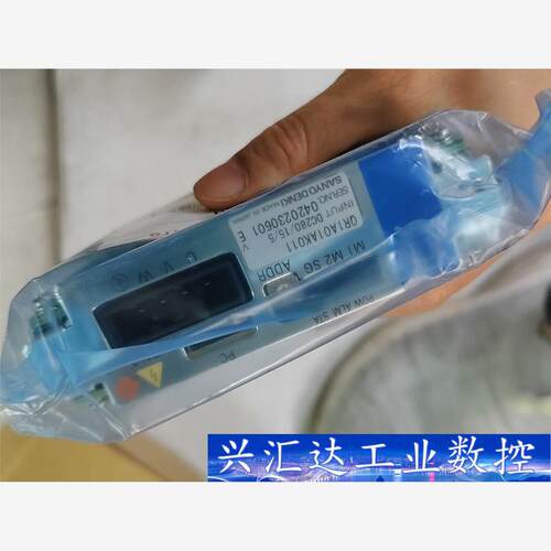全新川崎机器人迷你柜伺服销售QR1A01AK011，有4个， 议价商品