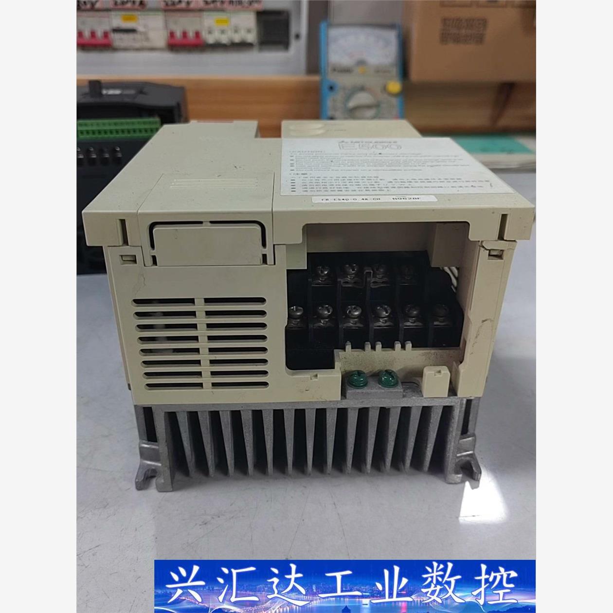 三菱变频器0.4KW，FR-E5C